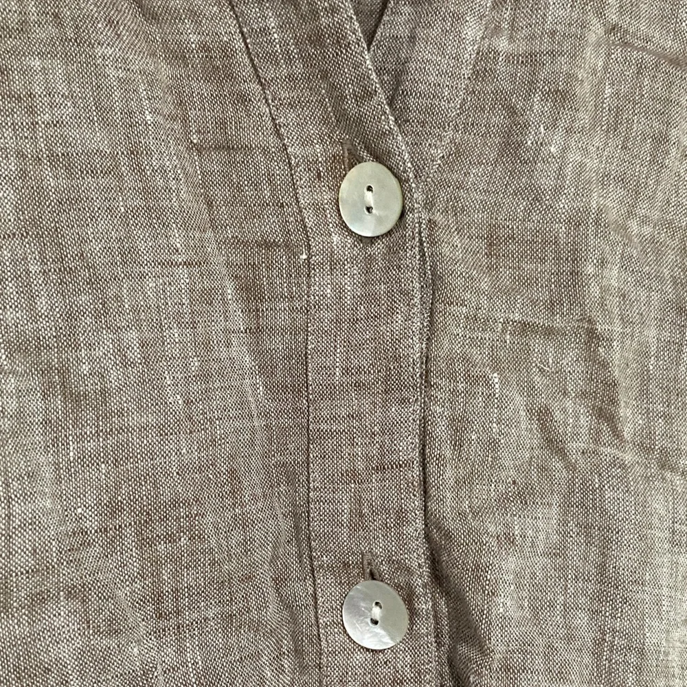 J. Jill Sleeveless Linen Shirt - Picture 3 of 6